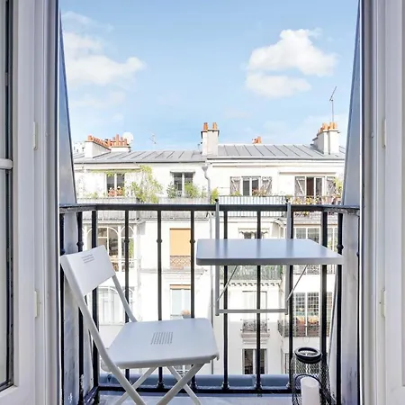 Modern - 2br-4p - Sacre-coeur *
