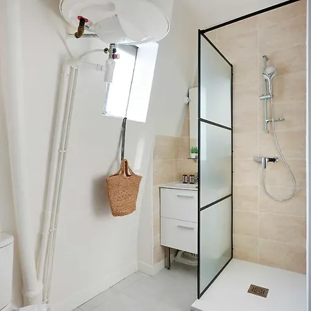 Modern - 2br-4p - Sacre-coeur 아파트